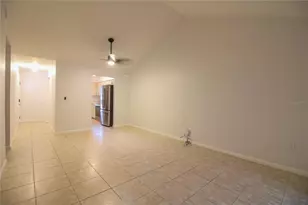 928 Winnie Ln, Lakeland, FL 33813 - Photo 6