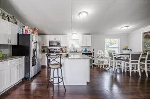 7309 Ryman Loop, Zephyrhills, FL 33540 - Photo 4