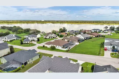 5074 Shore Side Dr, Lakeland, FL 33812 - Photo 18