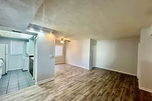 606 Pavare Ct, Winter Haven, FL 33884 - Photo 2