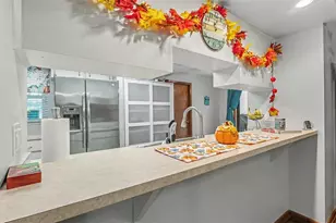 6352 Butternut Dr, Lakeland, FL 33813 - Photo 10