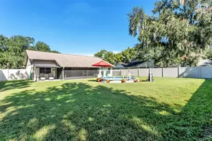 6352 Butternut Dr, Lakeland, FL 33813 - Photo 2