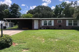 8 Moonlight Ln, Winter Haven, FL 33884 - Photo 1