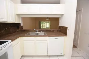 2308 Lake Woodberry Cir, Brandon, FL 33510 - Photo 6
