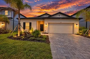 5507 Freesia Dr, Lakeland, FL 33811 - Photo 1