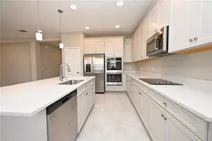 5507 Freesia Dr, Lakeland, FL 33811 - Photo 4