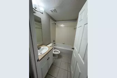 1011 Fox Lake Drive, Lakeland, FL 33809 - Photo 16