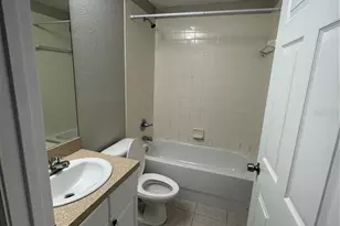 1011 Fox Lake Dr, Lakeland, FL 33809 - Photo 16