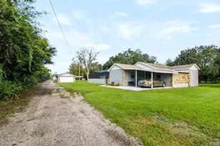 13016 Somerlott Pl, Dover, FL 33527 - Photo 1