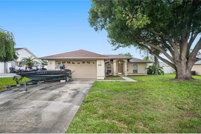 7512 Floral Circle E, Lakeland, FL 33810 - Photo 1