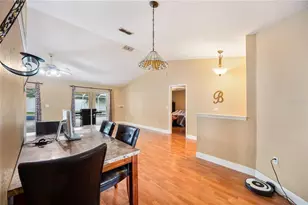 7512 Floral Cir E, Lakeland, FL 33810 - Photo 6