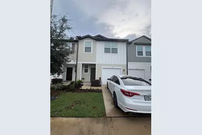 6175 Daerr Ridge Street, Zephyrhills, FL 33542 - Photo 2
