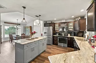 2084 High Vista Dr, Lakeland, FL 33813 - Photo 12