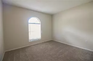 527 Emerald Cove Loop, Lakeland, FL 33813 - Photo 14