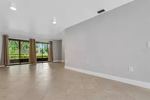 412 Howard Ave, Lakeland, FL 33815 - Photo 12