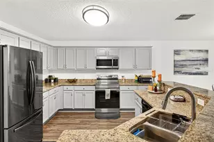 2242 Caspian Dr, Lakeland, FL 33805 - Photo 10