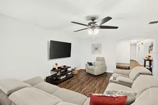 2242 Caspian Dr, Lakeland, FL 33805 - Photo 8