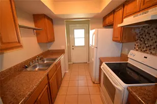 2237 Bordeau Ct, Auburndale, FL 33823 - Photo 2