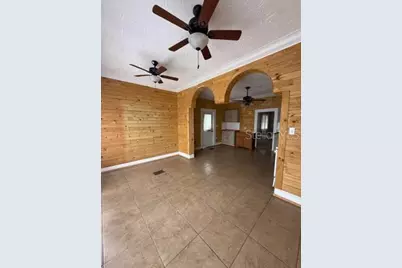 375 W Bay Avenue, Eagle Lake, FL 33839 - Photo 8