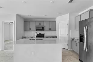 1050 Michelangelo Ln, Winter Haven, FL 33884 - Photo 14