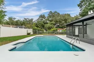 1100 Hammock Shade Dr, Lakeland, FL 33809 - Photo 8