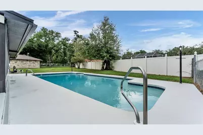 1100 Hammock Shade Drive, Lakeland, FL 33809 - Photo 10