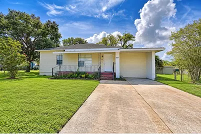 201 Lake Dale Drive, Auburndale, FL 33823 - Photo 1