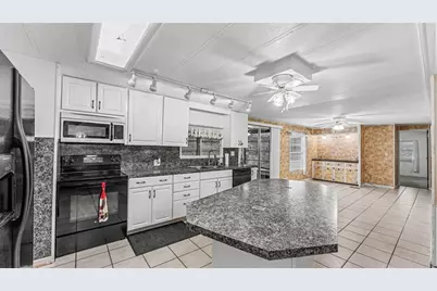 1610 Reynolds Road #128, Lakeland, FL 33801 - Photo 6