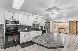 1610 Reynolds Rd, Lakeland, FL 33801 - Photo 6