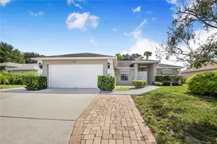 817 Reflections Loop E, Winter Haven, FL 33884 - Photo 2