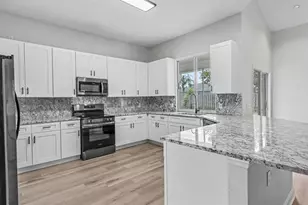 6604 Winterset Gardens Rd, Winter Haven, FL 33884 - Photo 2
