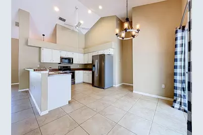 5645 Loma Vista Court, Davenport, FL 33896 - Photo 10