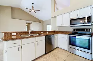 5645 Loma Vista Ct, Davenport, FL 33896 - Photo 16