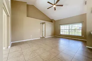 5645 Loma Vista Ct, Davenport, FL 33896 - Photo 2