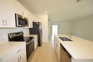 4060 Radiant Mountain Dr, Plant City, FL 33565 - Photo 12
