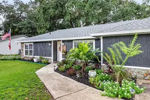 9152 Damascus Ave, Polk City, FL 33868 - Photo 2