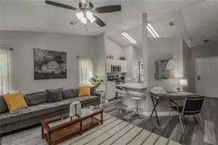 224 Crown Ct, Winter Haven, FL 33880 - Photo 2