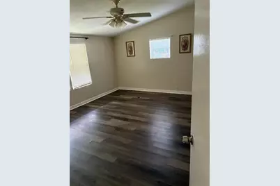 2621 Island Oaks W, Lakeland, FL 33805 - Photo 6