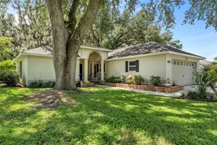 804 Nestlewood Ct, Lakeland, FL 33813 - Photo 1