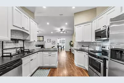 804 Nestlewood Court, Lakeland, FL 33813 - Photo 12