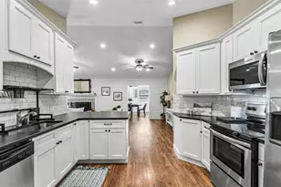 804 Nestlewood Ct, Lakeland, FL 33813 - Photo 12