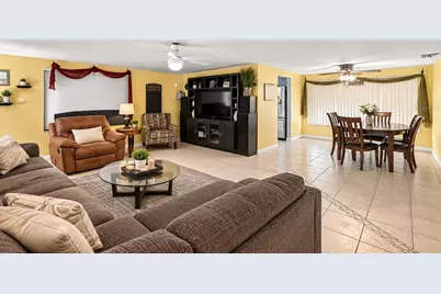 122 Algiers Drive, Venice, FL 34293 - Photo 6