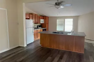 2621 Island Oaks W, Lakeland, FL 33805 - Photo 6