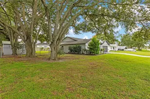 257 Padgett Pl N, Lakeland, FL 33809 - Photo 4