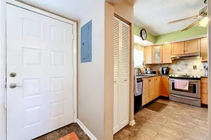 6305 Newtown Cir, Tampa, FL 33615 - Photo 4