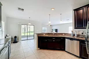 1922 Citrus Lake Ct, Ruskin, FL 33570 - Photo 6
