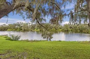 368 Lake Harris Dr, Lakeland, FL 33813 - Photo 2