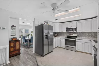 818 Forest Lake Drive, Lakeland, FL 33809 - Photo 22