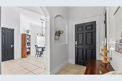 815 Windsor Estates Drive, Davenport, FL 33837 - Photo 4