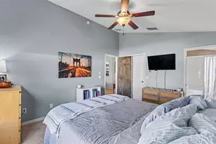 815 Windsor Estates Dr, Davenport, FL 33837 - Photo 22